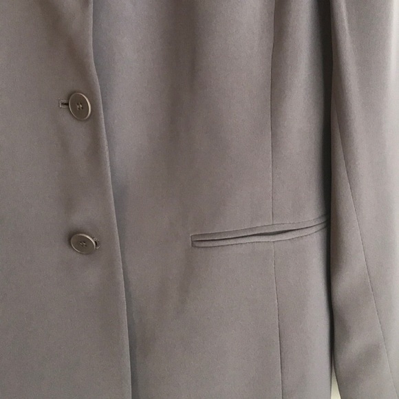 Kasper Gray Suit (skirt & jacket) - Picture 5 of 8